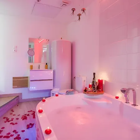 Balneo Hyper Centre, Calme, Equipe, Proche Gare, Wifi Lejlighed