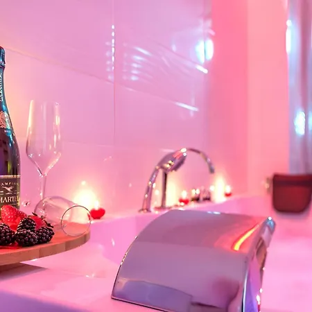 Balneo Hyper Centre, Calme, Equipe, Proche Gare, Wifi Lejlighed *