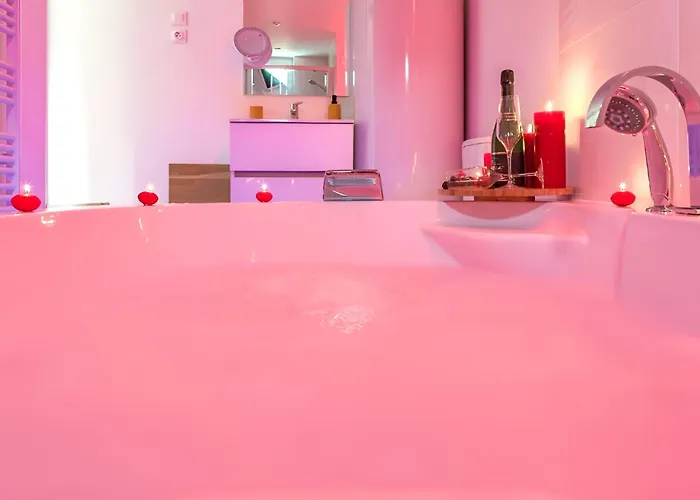 Balnéo Hyper Centre, Calme, Equipé, Proche Gare, Wifi